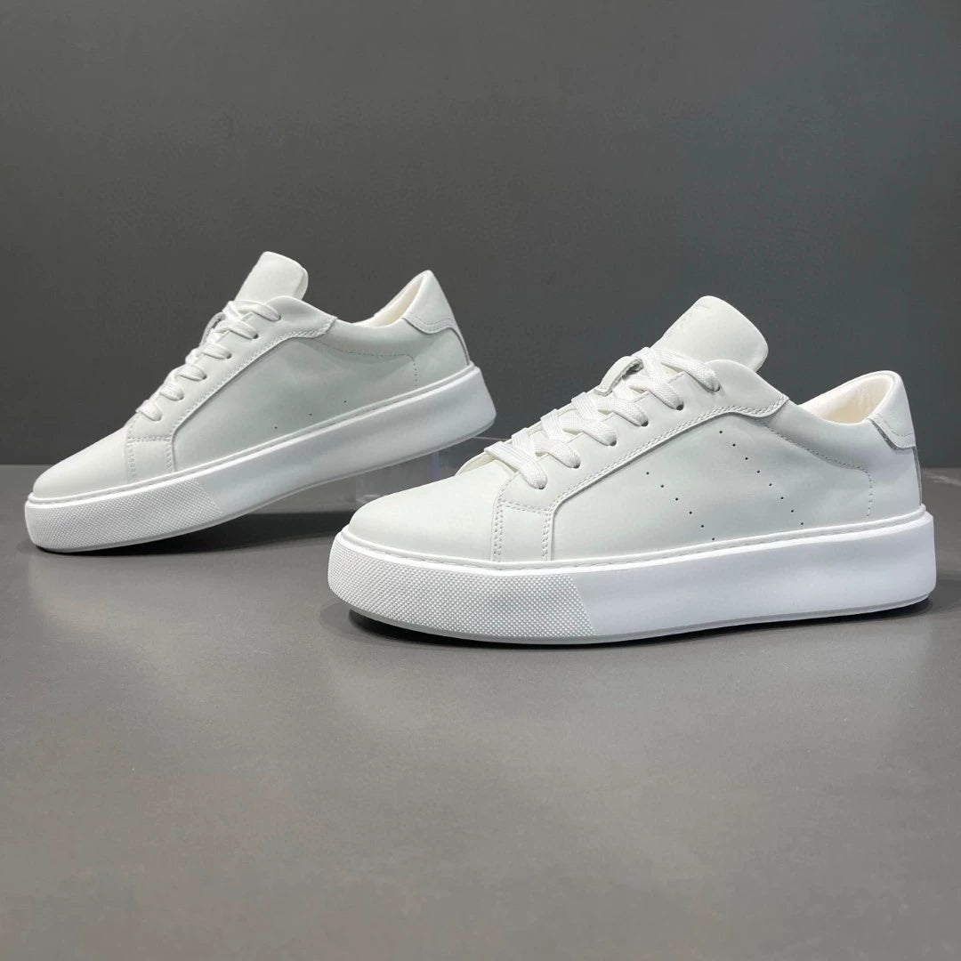 Men's casual white leather shoes